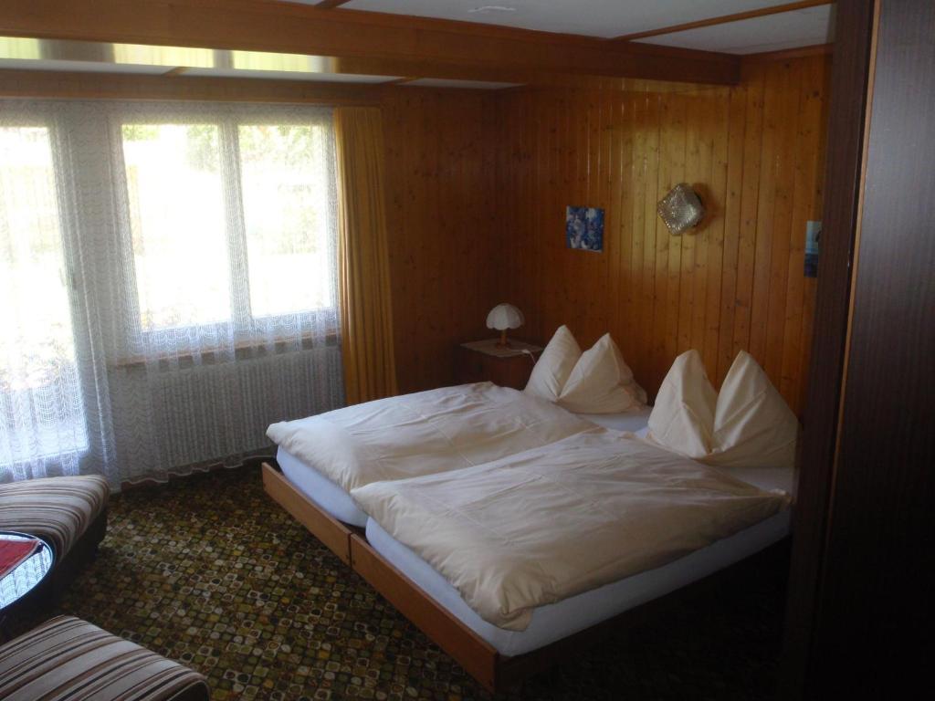 Hotel Milan B&B Ringgenberg Rom bilde